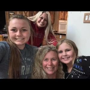 Meet your Posher, Sandy